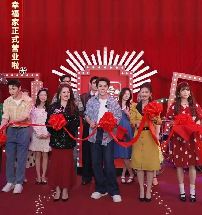 万亿李佳琦赚疯了！k8凯发全站30